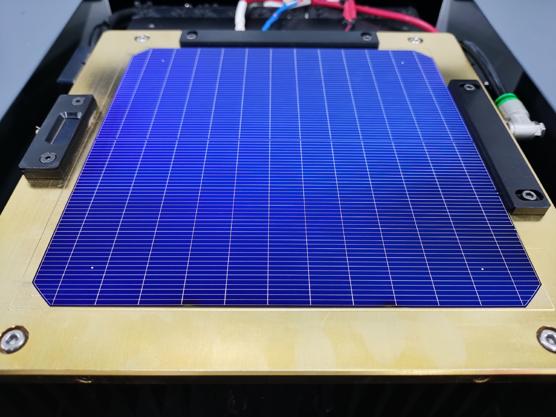 Nature Energy Published the Research Results of Maxwell “Low-indium and Silver-free” SHJ Solar Cell